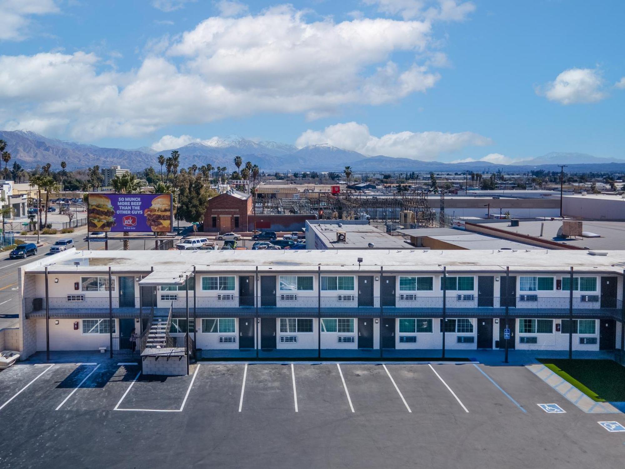 Inland Inn & Suites San Bernardino Exteriér fotografie